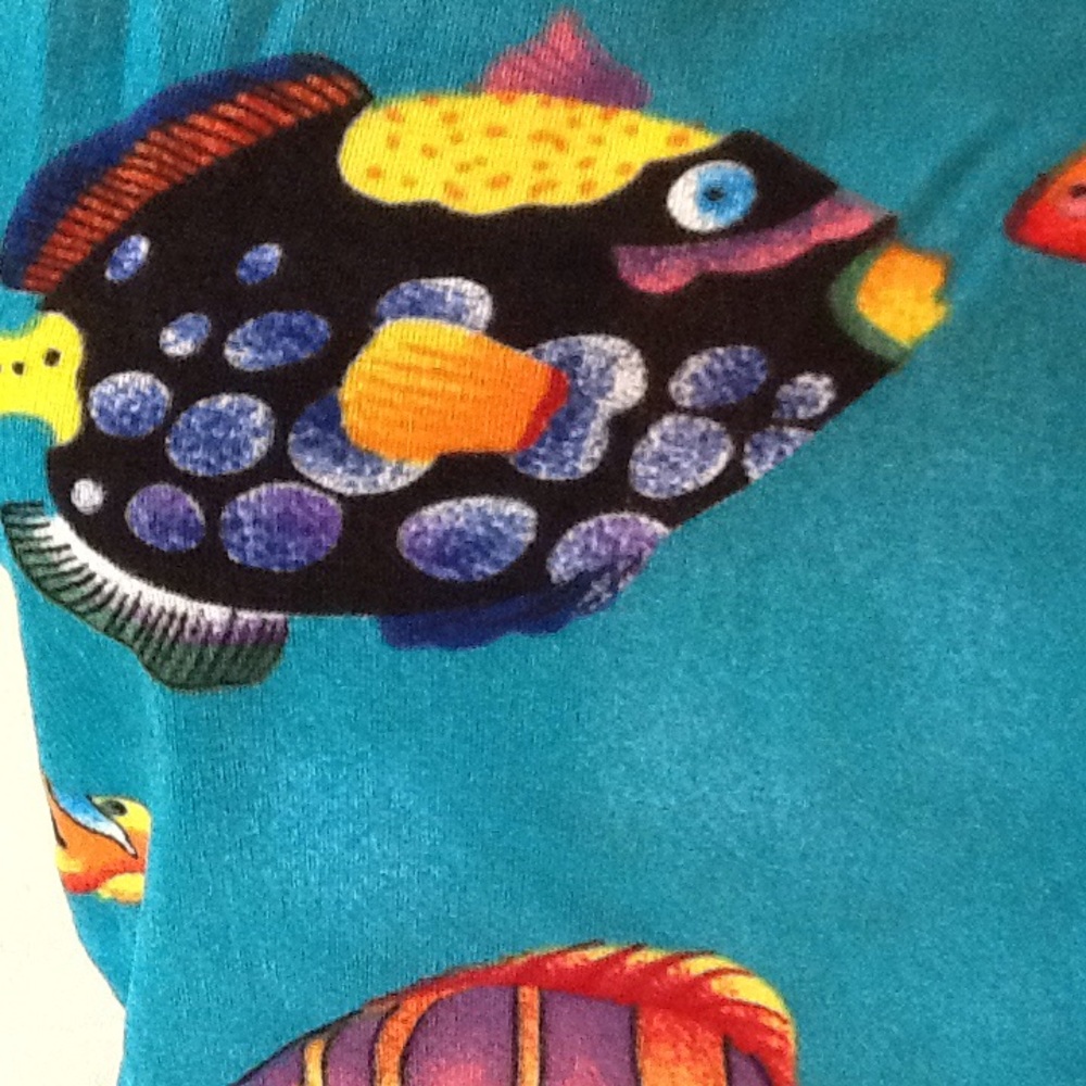 Fish Shirt Multicolored Spandex Short Sleeve Size Medium - Picture 3 of 8